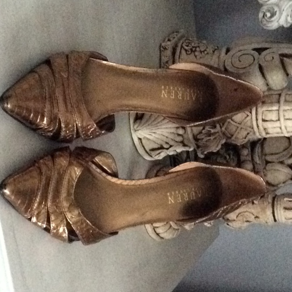 Shoes - Picture 2 of 2